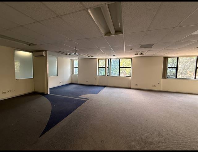 301M² OFFICE TO LET IN ROSEBANK